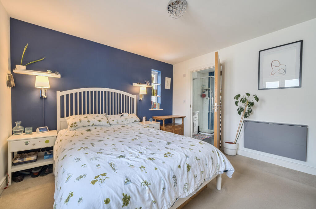 1361895-7-68de98d...