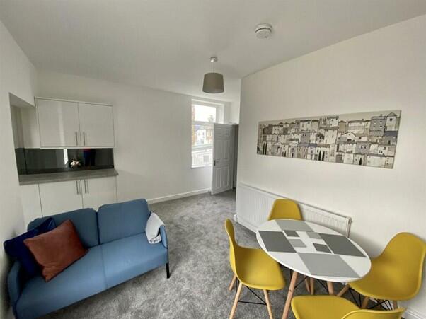 87 Victoria Road, Keighley, BD21 1JF