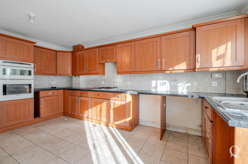 7e88bbd5-7172-4d3...