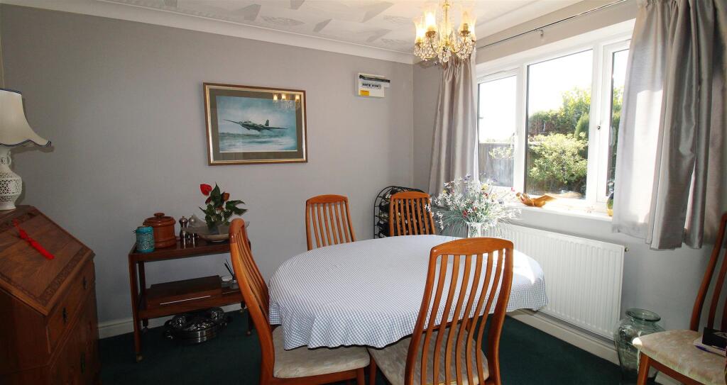 Bedroom 3/Dining Room