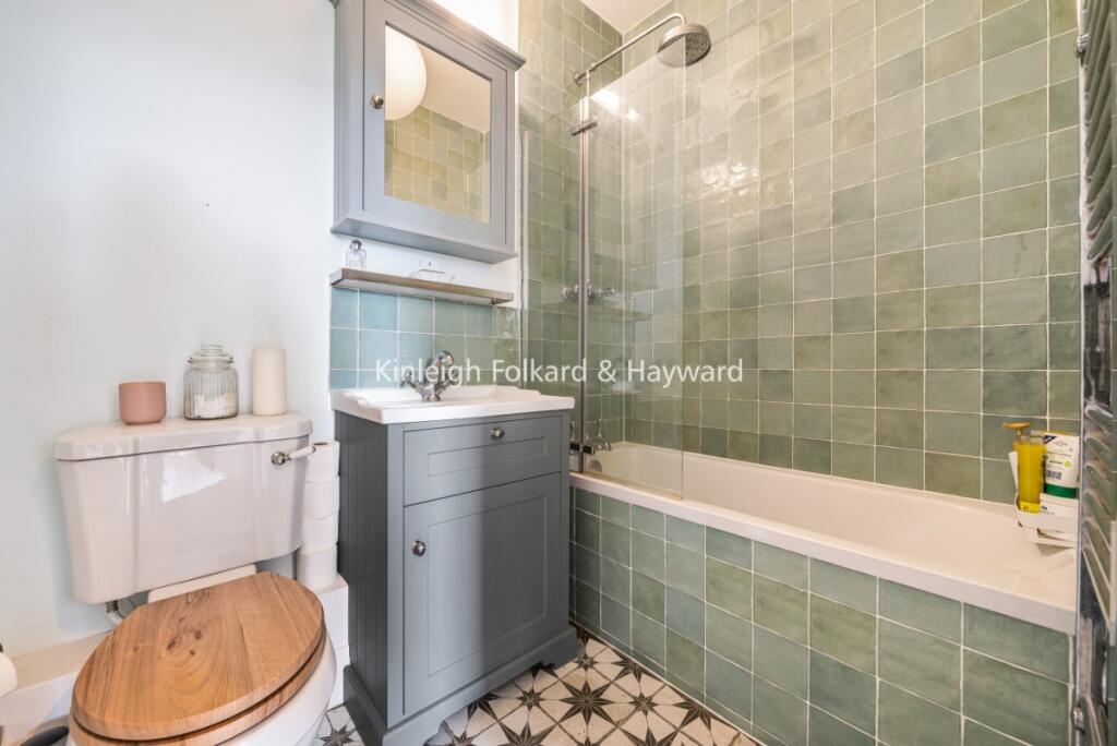 4e418ab0-7fb5-4f6d-8