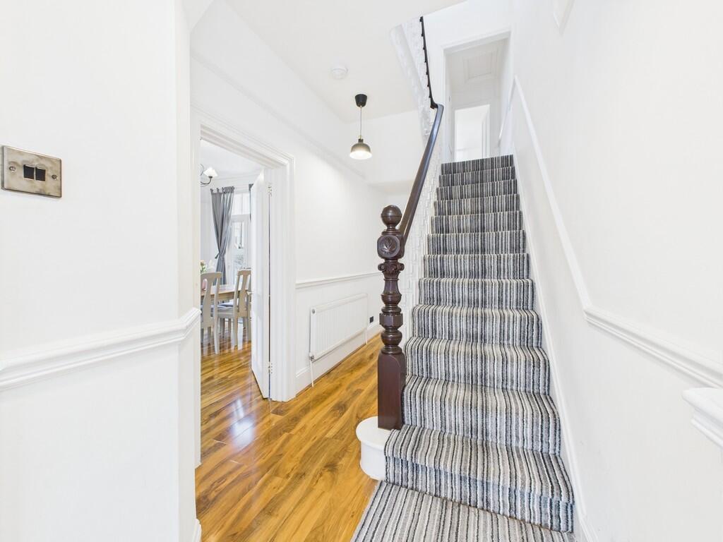 CAM03974G0-PR0120...