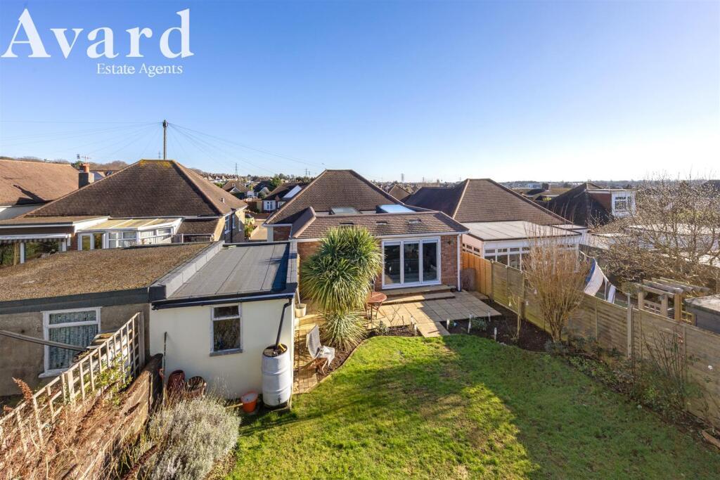 Millcroft Avenue, 5-004.jpg