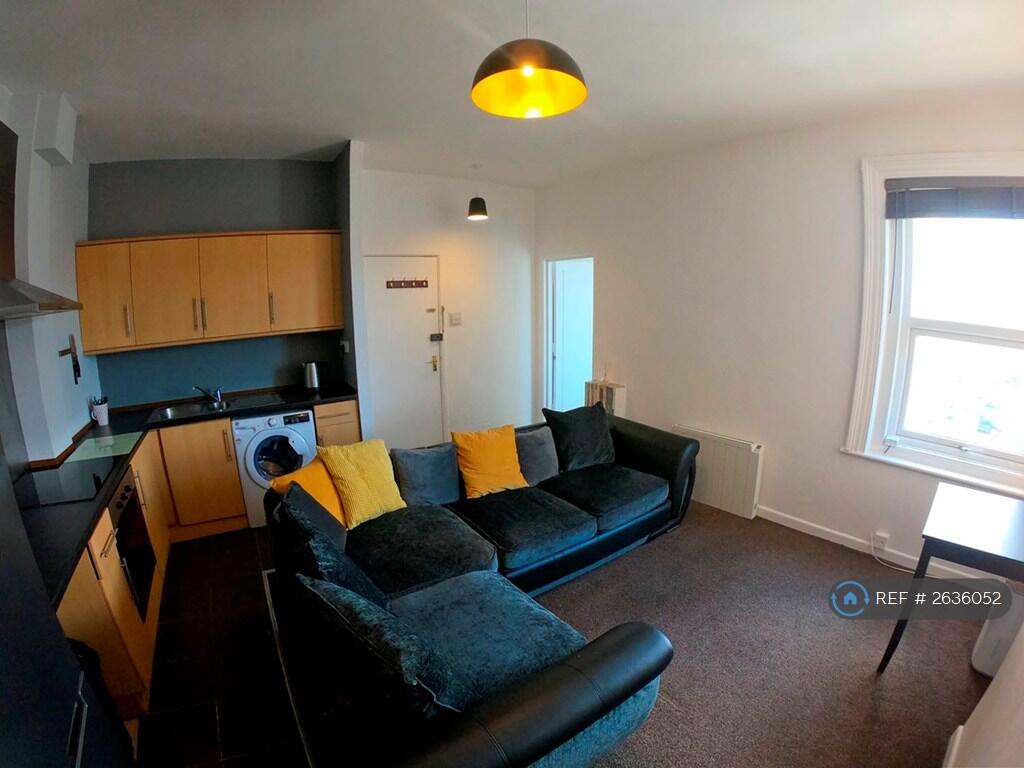 Lounge (Fridge View)