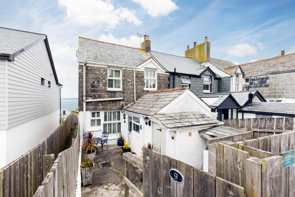 64db442202fd6_Merlin¿s View-37