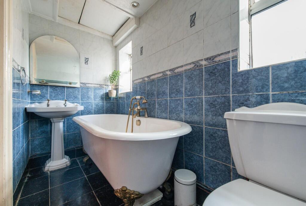 Ground Floor Bathroom