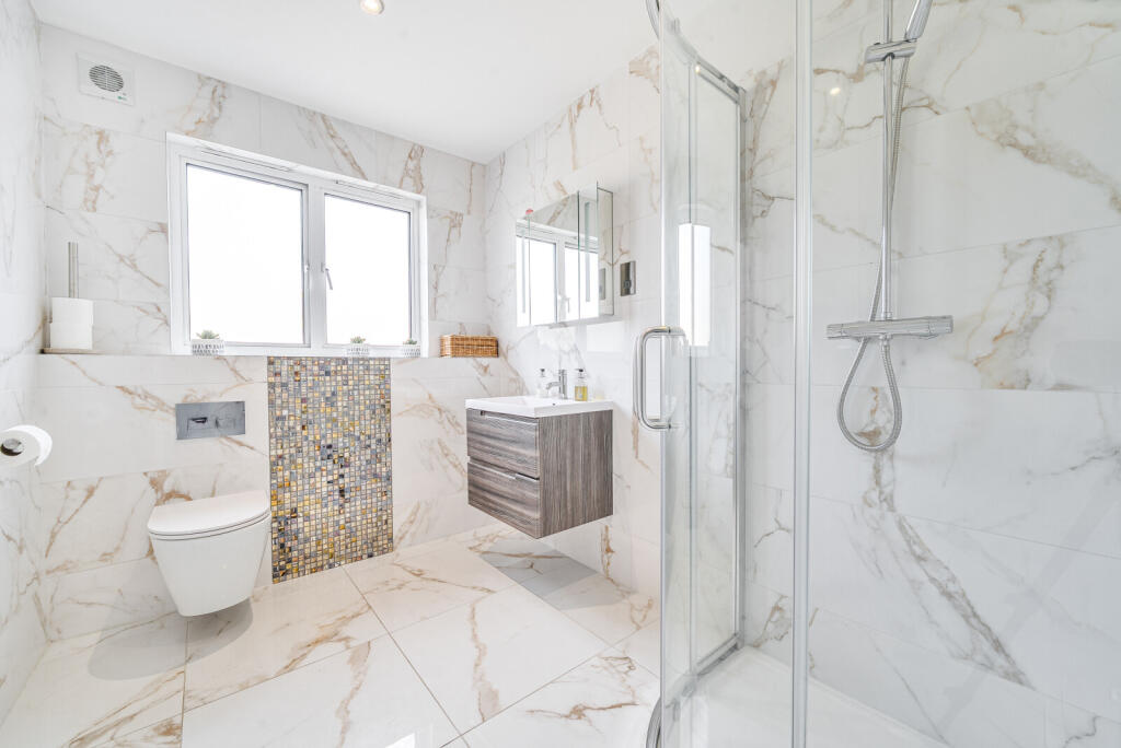 1347579-27-68bec0...