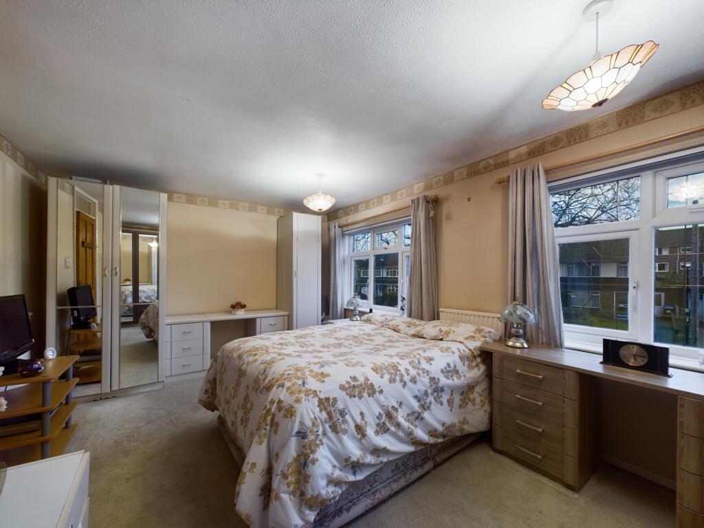 CAM02668G0-PR0139-STILL014