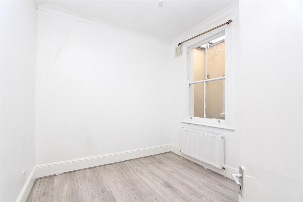 Dynevor Road, N16