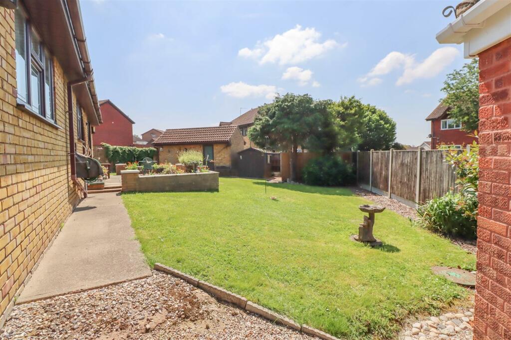 1 BANNISTER GREEN OUTSIDE.jpg