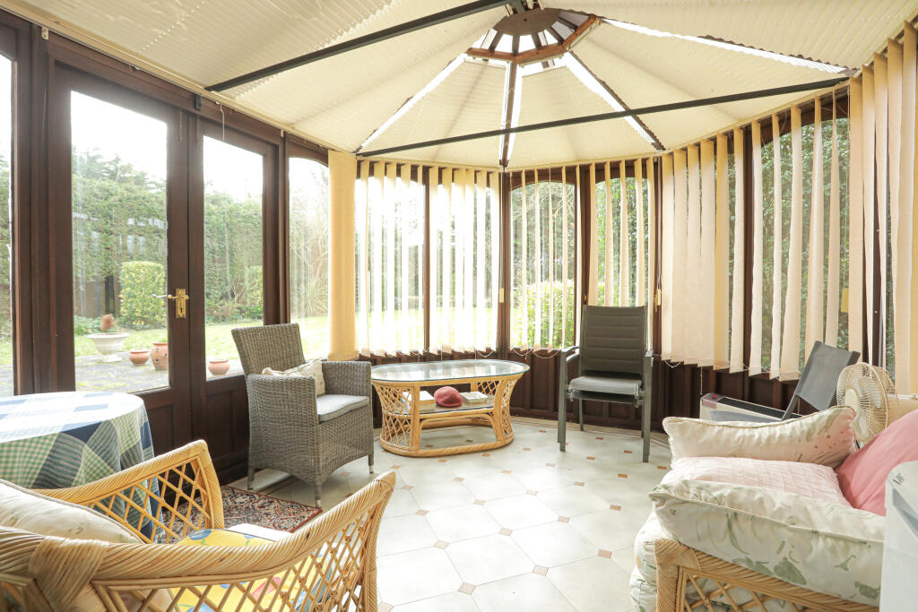 general 7 Newbury Cl