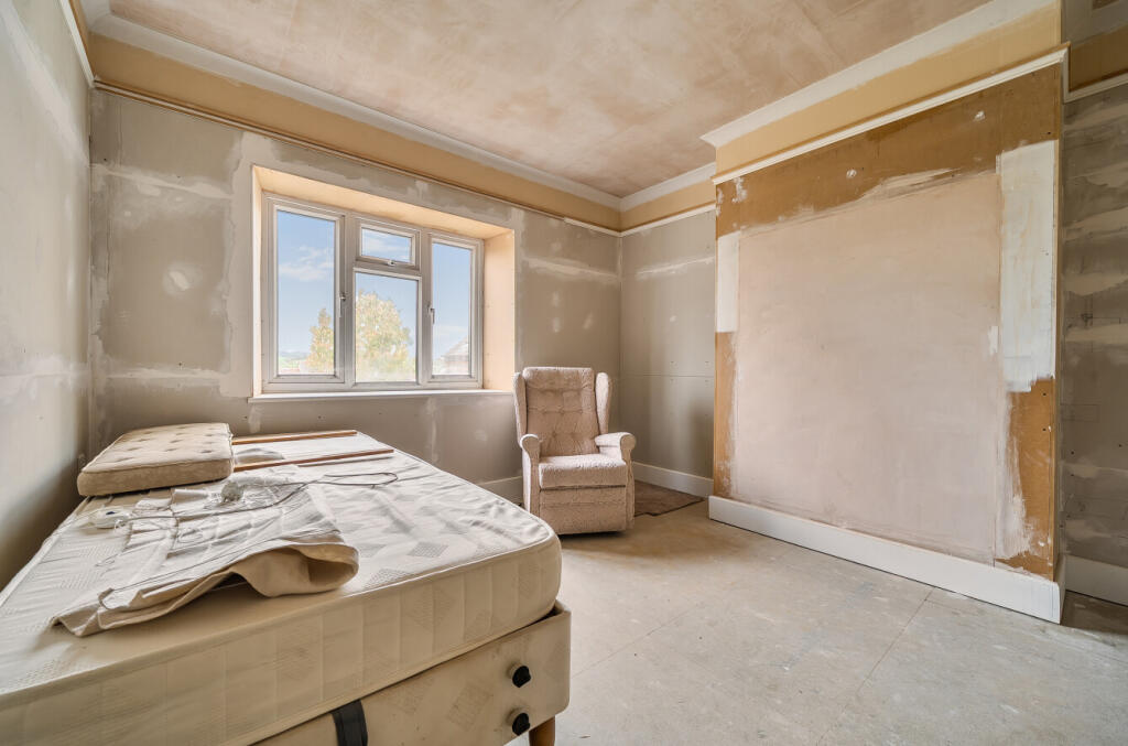 1370814-22-68f782...