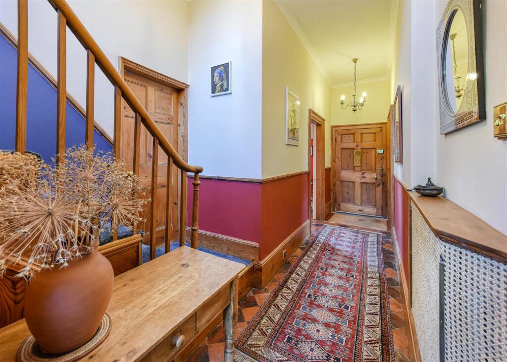 Gunstone House-hall1.jpg