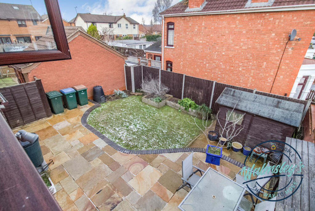 Landscaped rear gardens