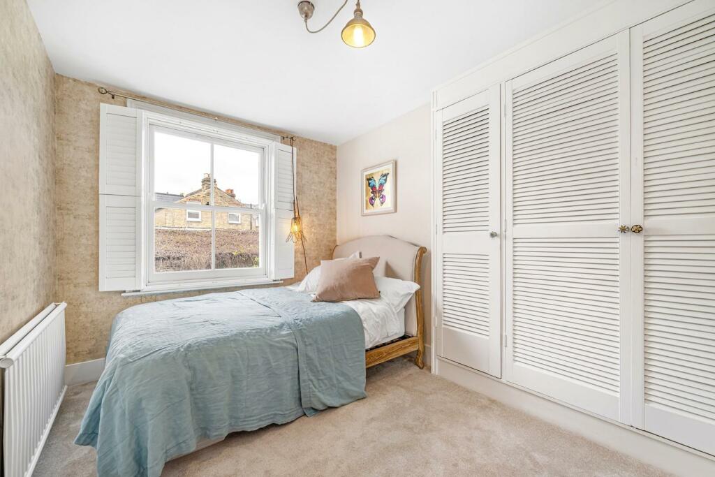 Bedroom.jpg