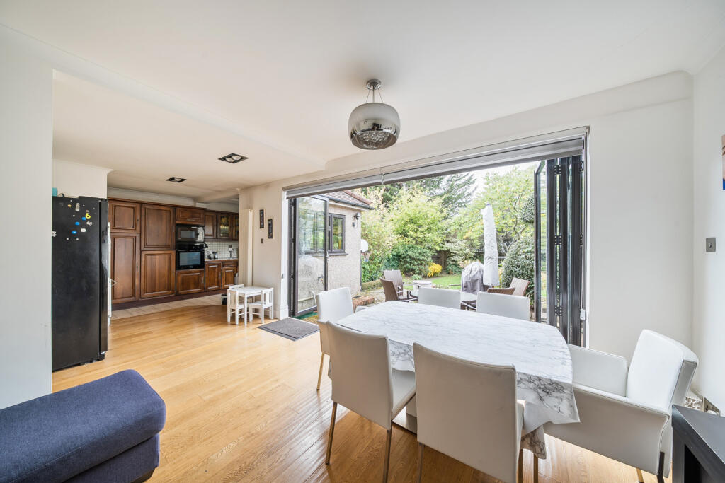 1363982-10-68e504...