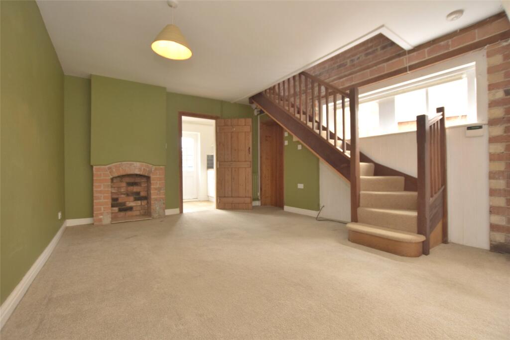 Living/Dining Area