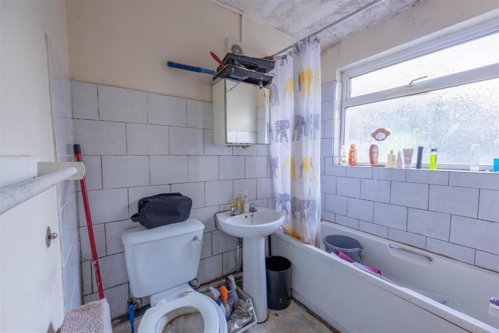Ensuite Flat 1