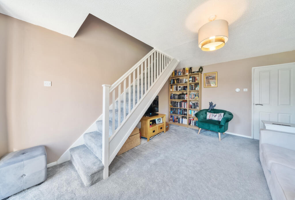 1299419-8-68375da...