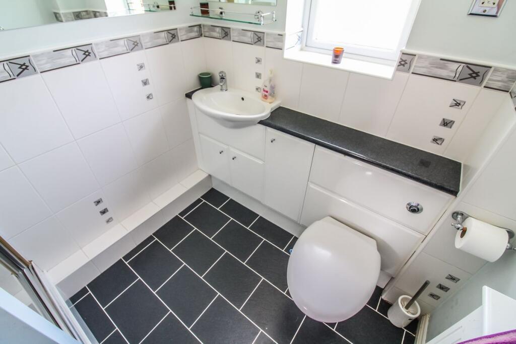 Bedroom Two En-Suite