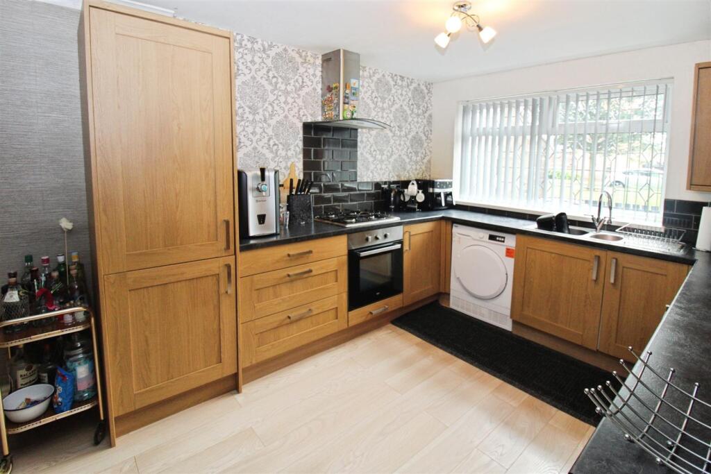 Fitted Dining Kitchen