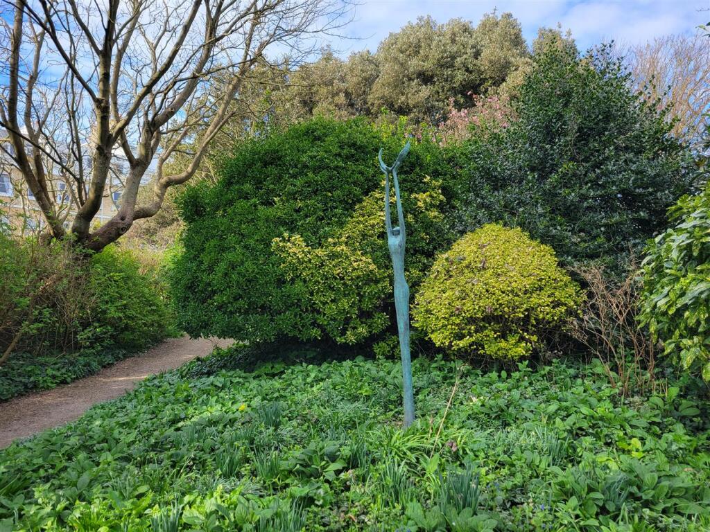 Sussex Square Gardens