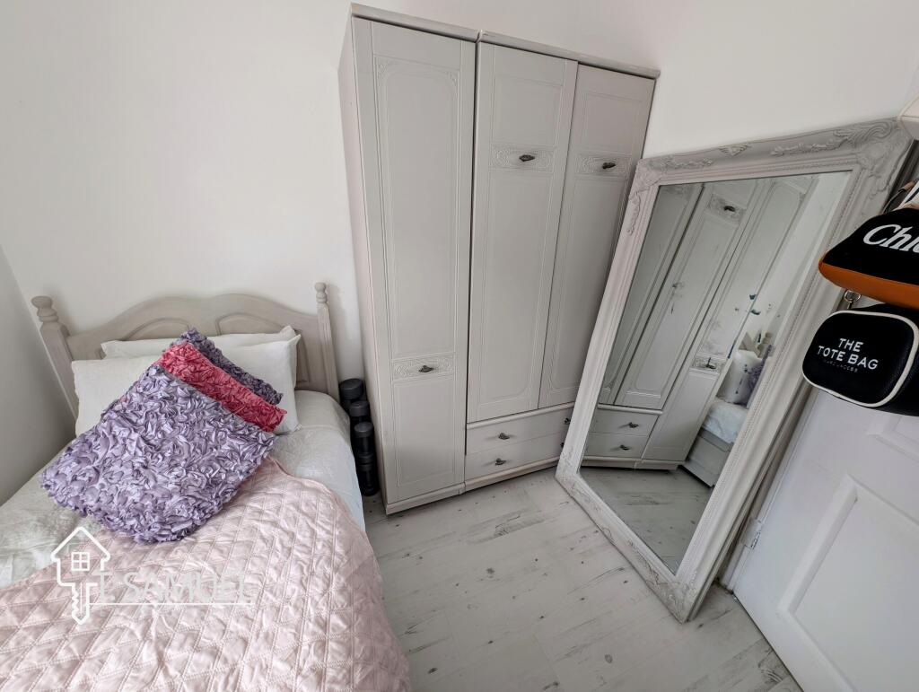 PXL_20241018_120305843~2