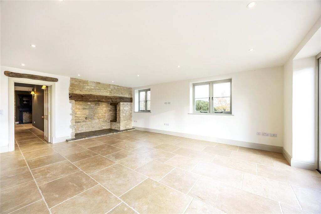 Family/Dining Room