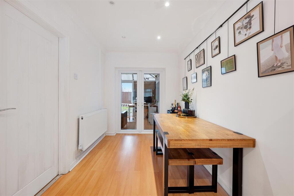 Sitting Room (3).jpg