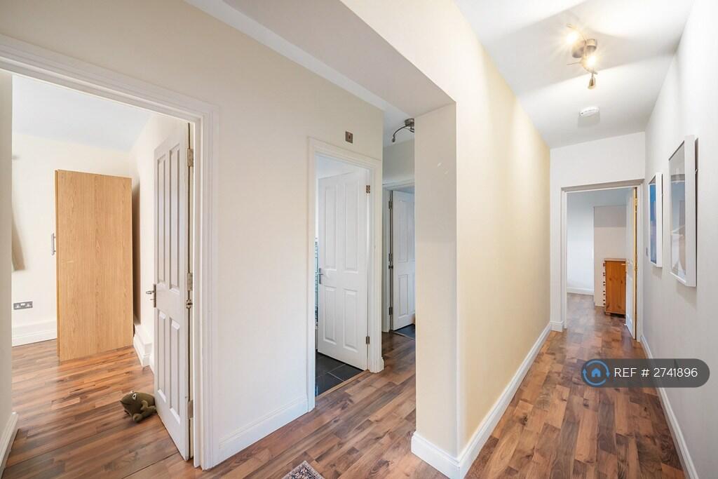 Nash House, London, SW4