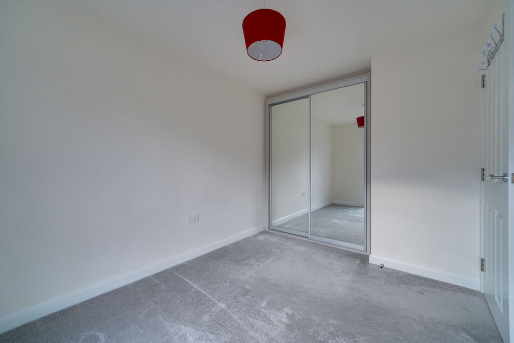 11 Sandpit Lane, ...