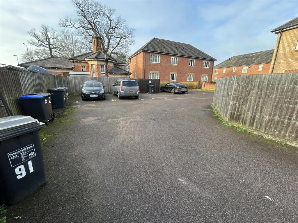 St Crispin Drive, Northampton