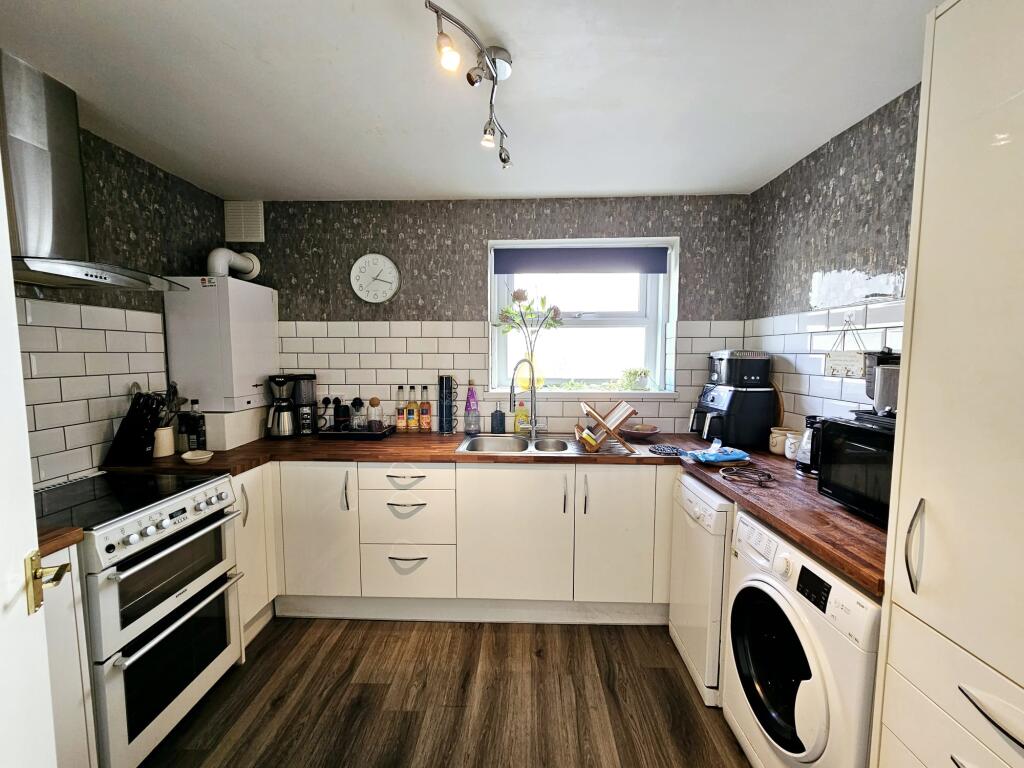 f5916966-3dfd-4b05-a416-551653897d3c