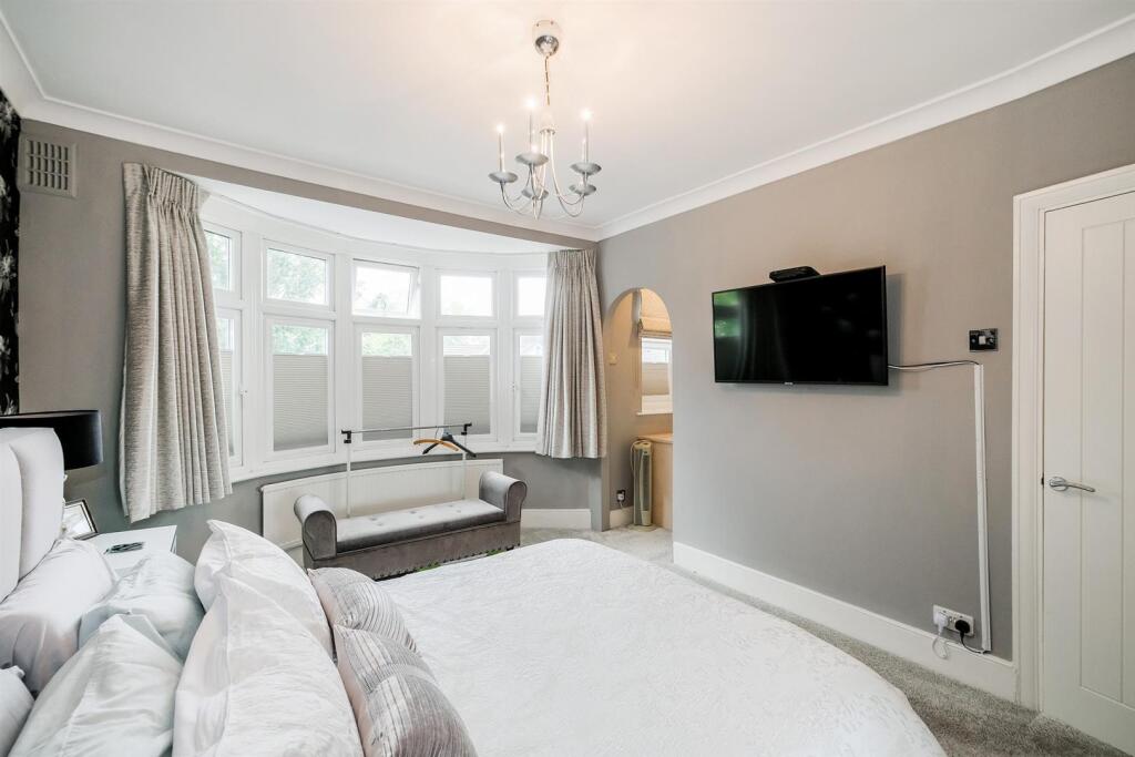 Larkswood Road-15.jpg