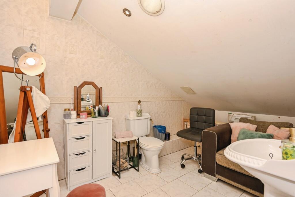 Bedroom Two En-Suite