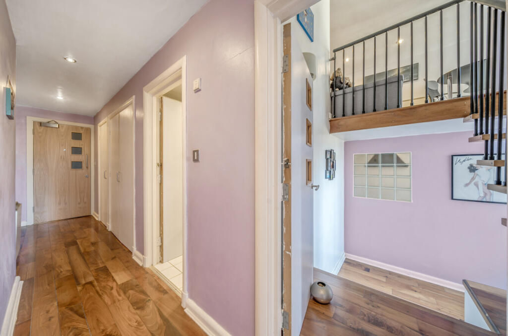 1350430-12-68bee5...