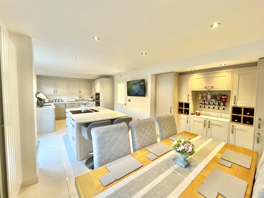Dining Kitchen