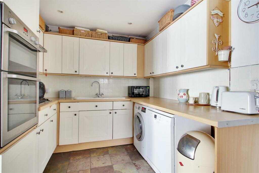 Kitchen.jpg