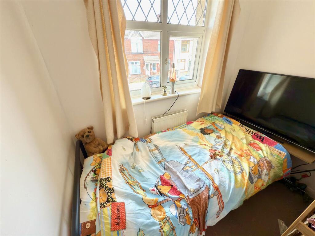 BED 3.jpg