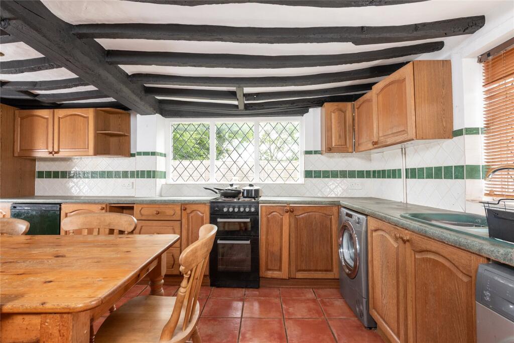 Kitchen/Breakfast Rm