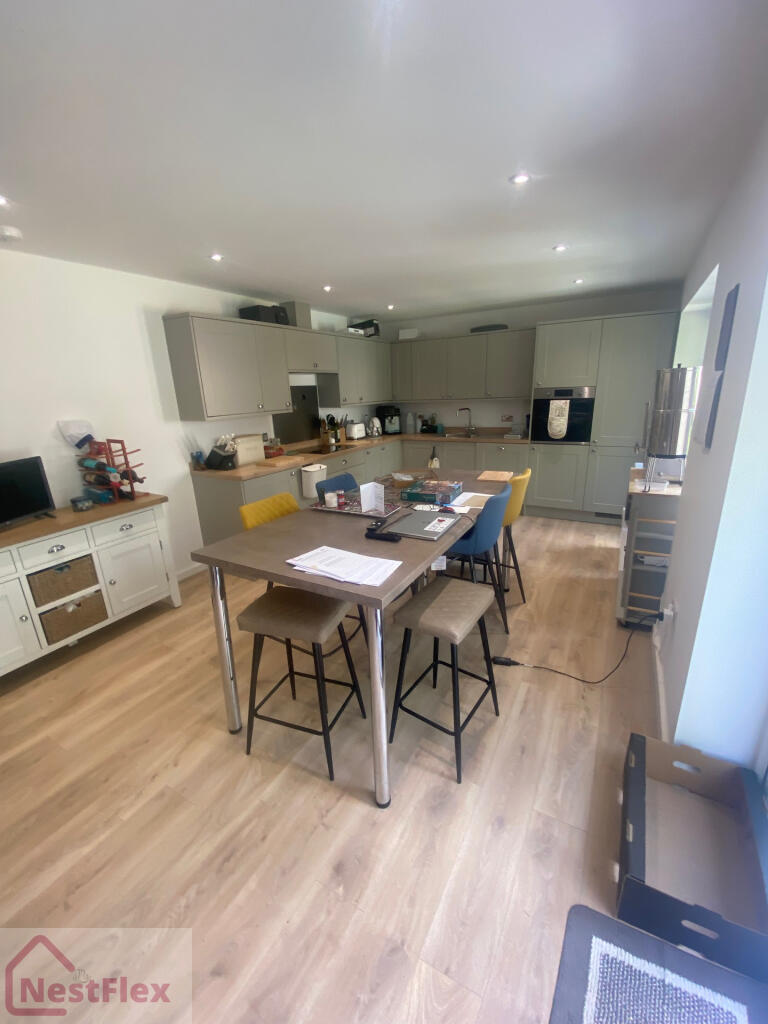 KITCHEN.jpeg