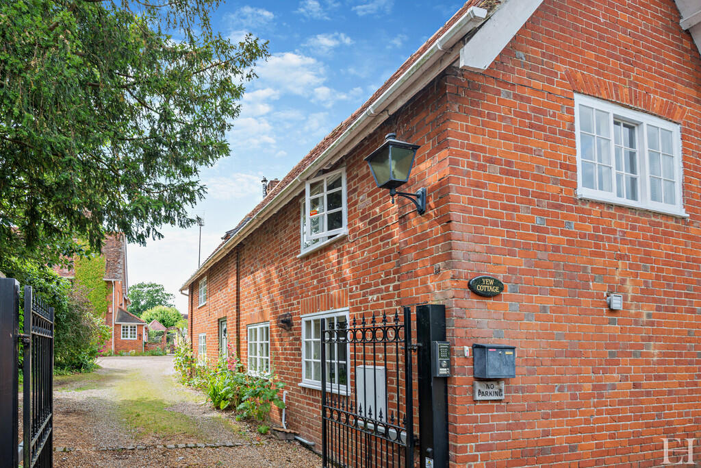 8608849-exteriorW...