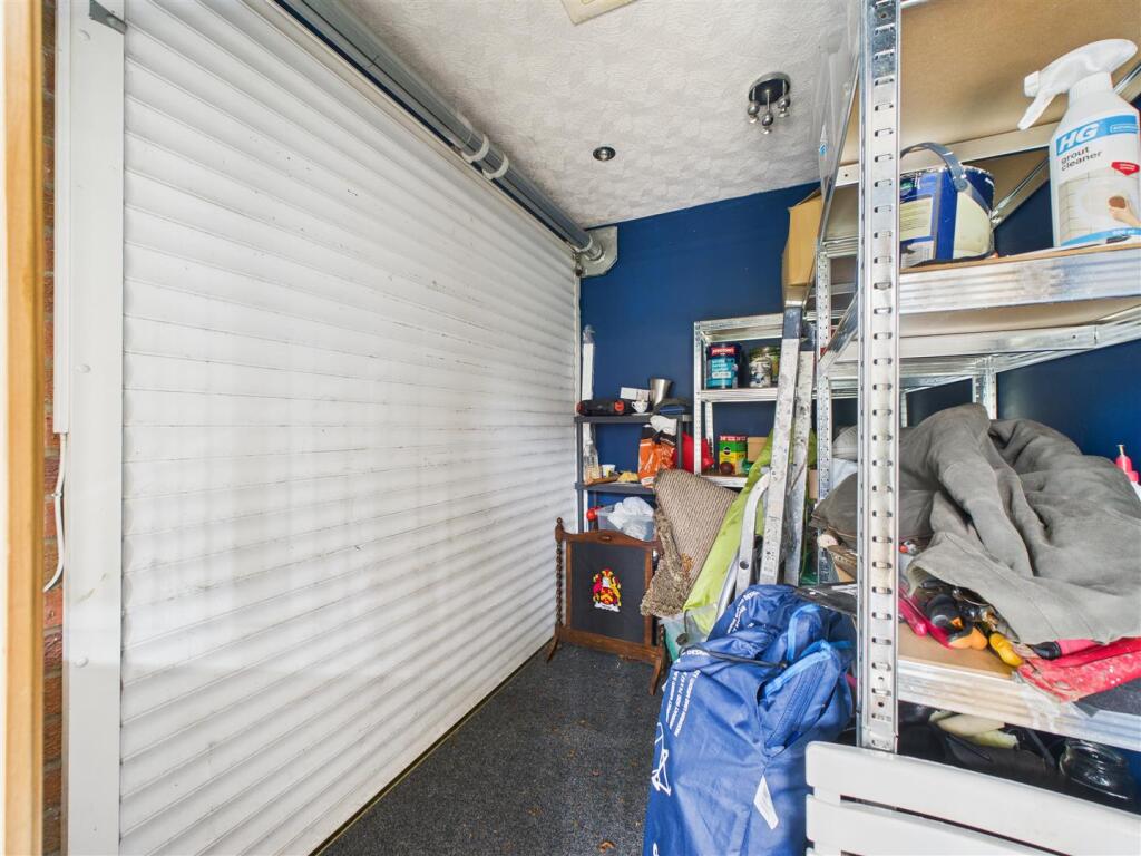 GARAGE SPACE/ STORAGE