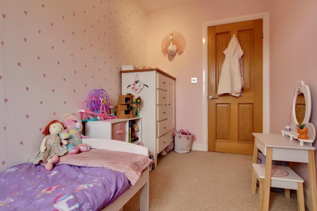 Bedroom 3 - reverse view