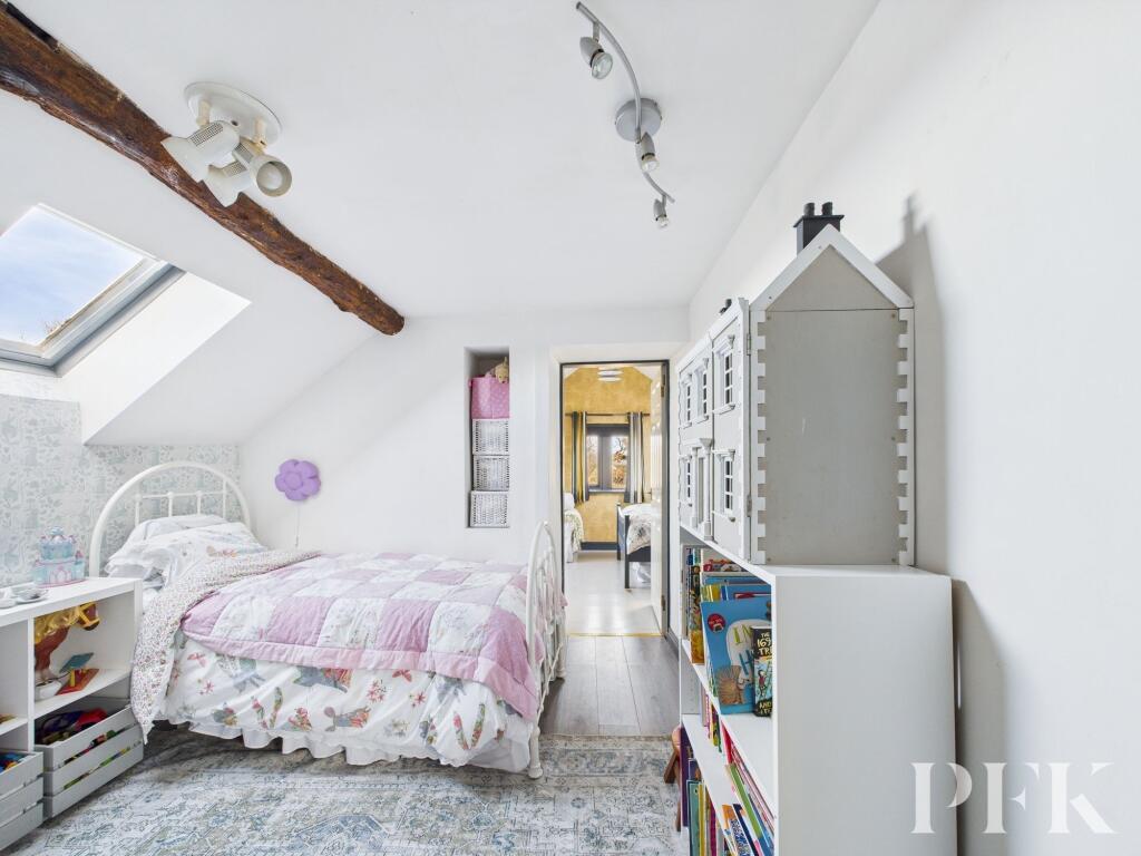 Bedroom 3 interconnecting with Bedroom 4