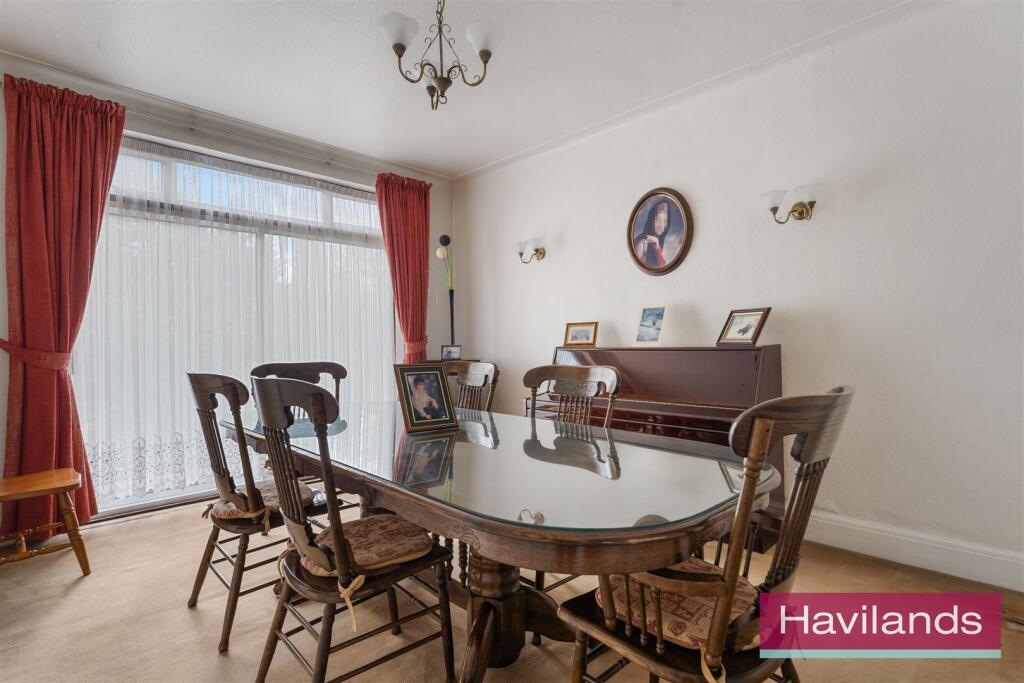 Hillfield Park-15.jpg