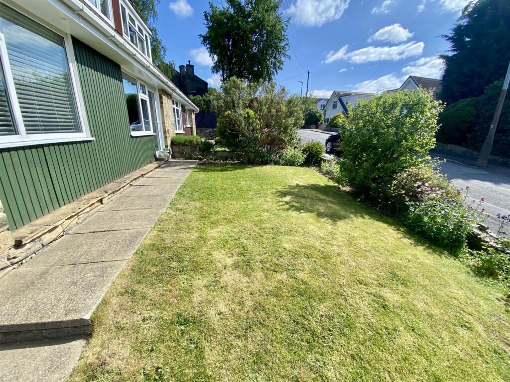 Bramleys Estate Agents - Manor Park - Mirfield (33