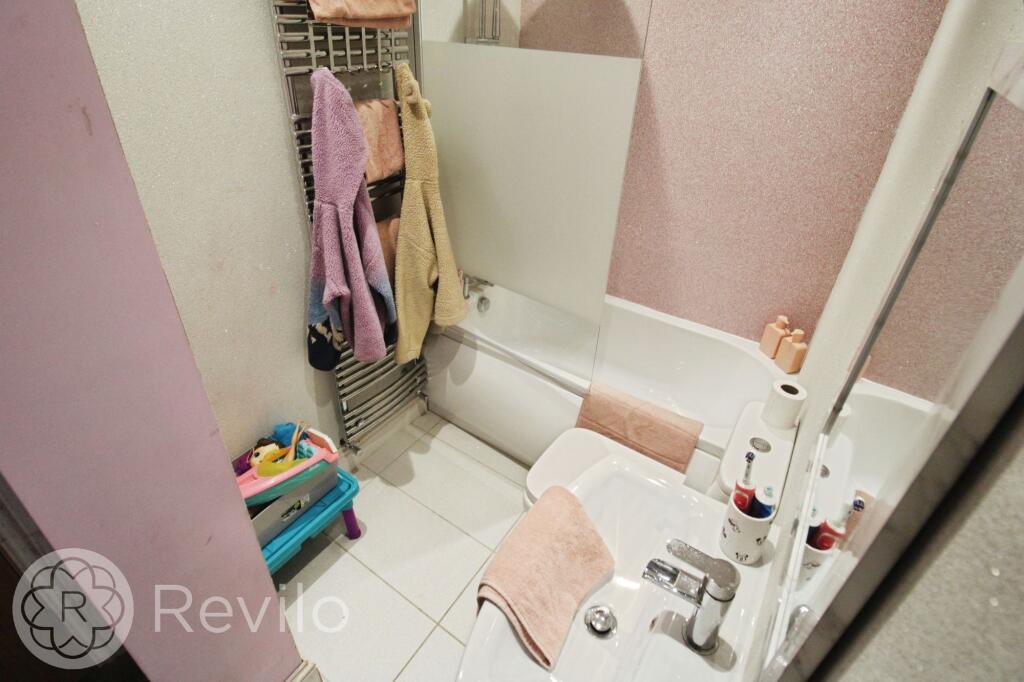 Bedroom Two En-Suite