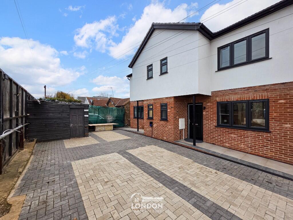 Sevenoaks Way, Orpington, Kent, BR5