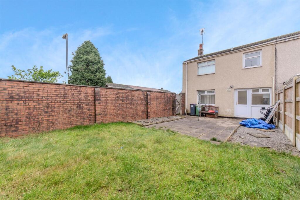 97 Llewellyn Road 4.jpg